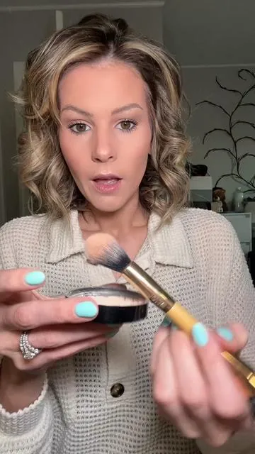 Filter fix brightening setting powder #settingpowder #laurageller #lauragellerbeauty 