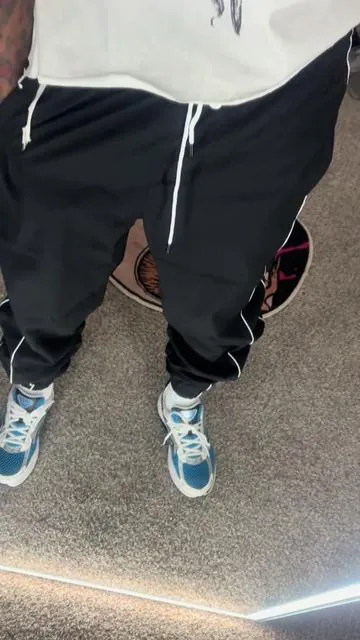 Joggers >>> #menfashion #joggerpants #mensweatpants 