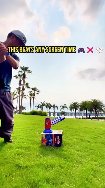 My child completely forgot about the iPad the moment he saw this toy, and the backyard instantly became lively. It also helps develop children's hand-eye coordination. The promotion is ending soon, so don't miss out!#kidstoys #outdoortoys #boymom #outdoorplay #backyardgames 