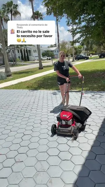 Respuesta a @Thaly Esto es lo que uso para mantener mi patio siempre limpio sin complicarme 🔥 Esta cortadora de grama PowerSmart es compacta pero potente… perfecta si no quieres algo gigante ocupando espacio en casa. ✔️ Motor 144cc de gasolina (fuerza real) ✔️ 3 en 1: bolsa, mulch o descarga lateral ✔️ Ajuste de altura para diferentes tipos de grama ✔️ Súper fácil de manejar y mover Lo mejor es que corta rápido y no pesa tanto, así que no te cansas 💯D isponible aquí 👆 Disponible encima de mi nombre #tiktokshopcreatorpickst#tiktokshopmothersdayl#lawnmower#tiktokshopstockup #chapeadora @Powersmartusa 