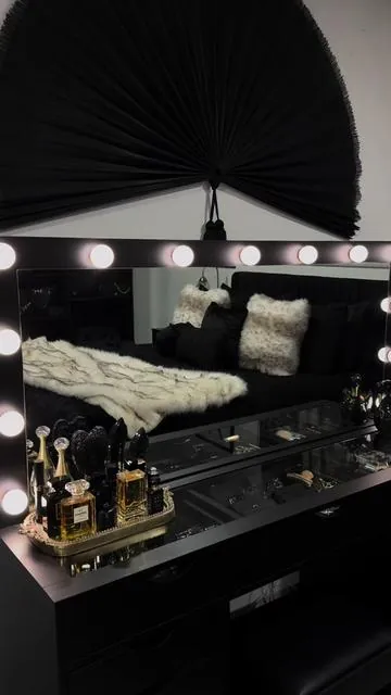 You guys have been asking me about the vanity and it’s finally back in stock🖤  .            #vanity #bedroominspo #vanityorganization #fypシ #creatorsearchinsights  