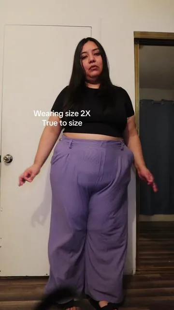 I lovee these pants I love wearing them💜💜💜 #plussizepants #plusssizefashion #pants #womenspants #pantsforwomen 