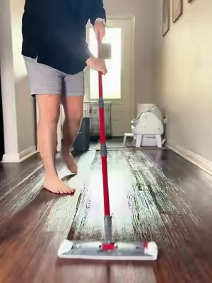 KOE breaks the odor down to the molecular level. #petstainremoval #olaycleansingmelts #petstainremover #oilcontrolshowergel #tiktokshopcreatorpicks 