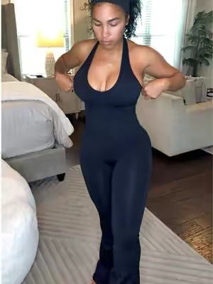 We all love a good jumpsuit with Tommy control & helps shapes the curves - size medium! 🔗 above #jumpsuit #tiktokcreatorpicks #womensfashion #tummycontrol #shapewear 