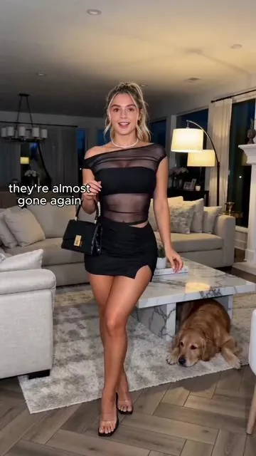 The fit of this top is actually unreal! 😍 Hugs perfectly. Get it before it sells out! #goingouttop #meshtop #flattering #datenightoutfit #affordablefashion