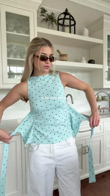 the cutest little polka dot top 🛁 size small #polkadots #cider #summeroutfit 