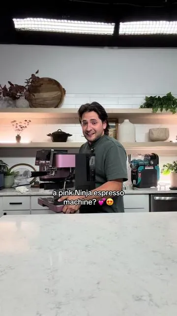 A PINK ONE??!? #cafe #espresso #ninjakitchen