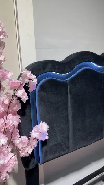 Hermosa cama 😍#cama #camaconluces #tiktokshop #hogar #camas 