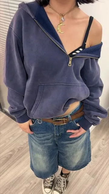 the fit of this quarterzip hoodie is so perfect #halfzip #trending #cozyfit #navy #outfitinspo 