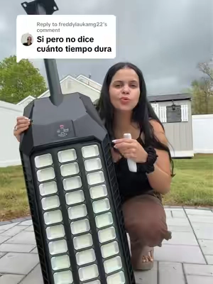 Replying to @freddylaukamg22  Esta lampara con panel solar para exterior trae Su panel solar ya integrado en vez de al lado #outdoorlights 
