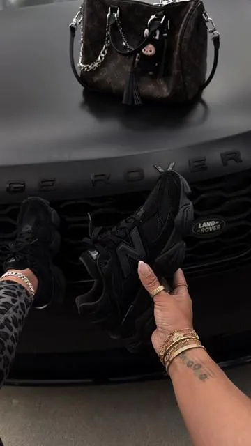 #newbalance #9060tripleblack #newbalance9060 #9060 