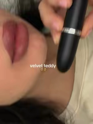 My lovveee🧸✨🫦 #maclipstick #mattelips #mattelipstick 