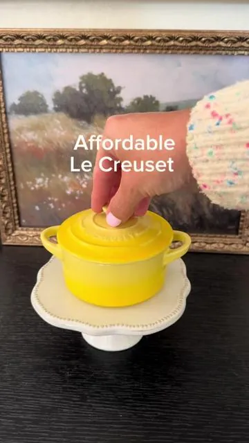 Le creuset mini stoneware!! Does it get any more beautiful than this 😍 #lecreuset #kitchenupgrade #ad #charceuterie #lecreusetstoneware 