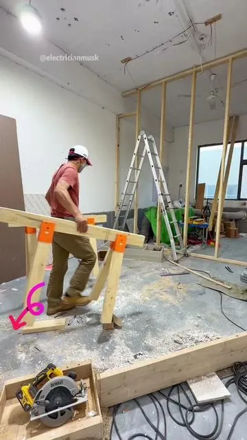 Construyendo tu propio caballete resistente#bluecollar #summervibes #carpenter #diyer #sawhorse 