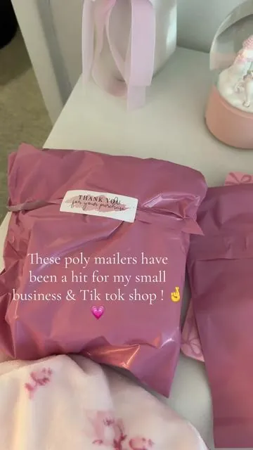 You guys need these right now! My customers love them & it’s a big hit for commission on tik tok shop !!  #polymailers #smallbusiness #smallbusinesscheck  #pink #cute 