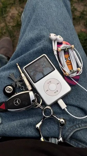 i love this mp3 player, you can play music, videos and it even has a radio! supports lighting cable headphones and regular + bluetooth!! 💥 #macmiller #mp3 #mp3player #retro