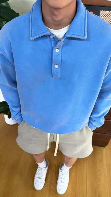 Not loud, but people notice it 📢 #oversizedsweatshirt #henley #dailywear #comfystyle #baggyclothes 
