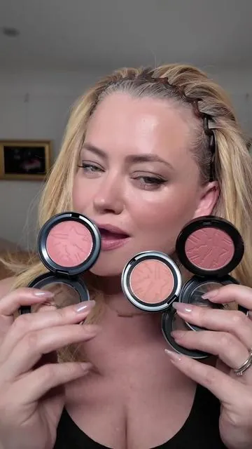NEW MAC colour struck blush @M·A·C Cosmetics #maccosmetics #skinfinishcolourstruckblush #colourstruckblush #macblush #maccolourstruck 