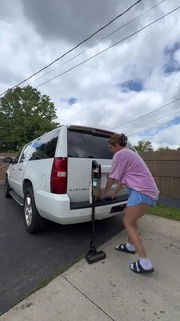 Miss girl is up for sale and I am definitely sad about it 😭 served our family well and I honestly loved the no car payment life while it lasted  @Homeika US #cordlessvacuum #vacuumcleaner #vacuumtherapy #carcleaning #homeikavacuum 