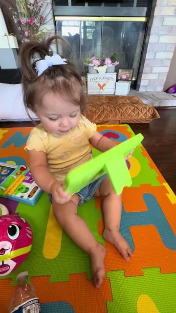 New a good distractable toy for the babies/toddlers, this is a great one. It has soo many different sounds and will be great teaching her the alphabet, numbers and colors #kidtablet #learning #fyp #toytablet #babiesoftiktok 