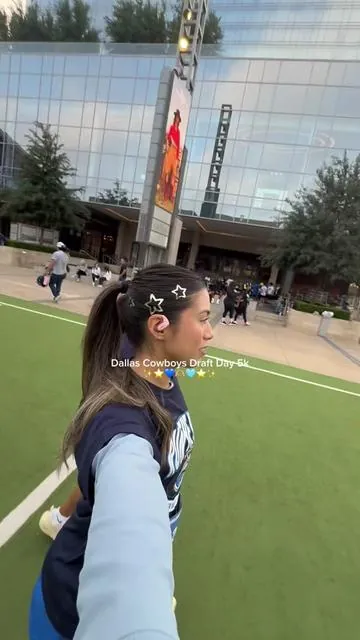 Dallas Cowboys Draft Day 5k 💙⭐️✨🩵🫶🏼 with my favs @SHOKZ #shokz #5k #dallascowboys #runtok #headphones 