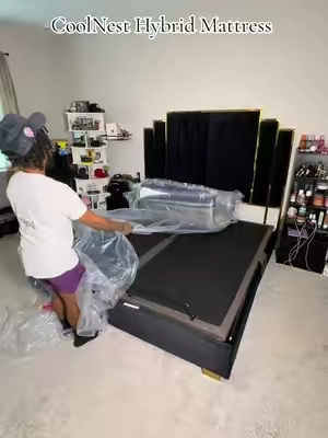 Feels up to 8 degrees cooler 🥶  CoolNest Hybrid mattress is definitely a top tier luxury mattress that helps you stay cooler while sleeping 🛌  #naturallyb  #mattress  #mattressinabox  #mattresses  #SummerVibes 