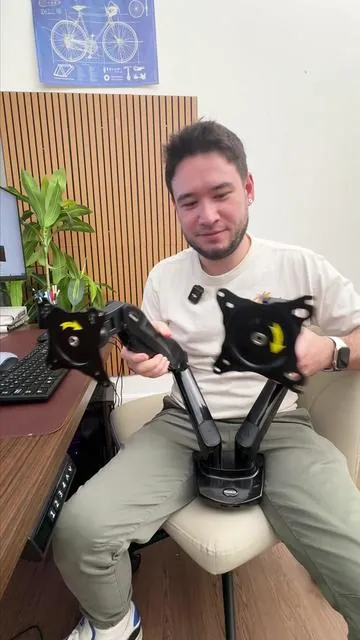 Work smarter, not harder. 🖥️🖥️ #huanuo #flowliftpro #dualmonitor #monitorarm #tiktokshopstockup
