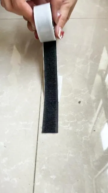 Super sticky velcro strip keeps all items stable all the time, wall-safe for household and vehicle use.#velcro #lifehack #wall #diy #Summervibes 