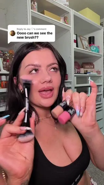Replying to @Jay ♡ elf released new blushes, bronzers and a brush and they’re allllll perfection 👏🏼👏🏼 #eyeslipsface #elfcosmetics #softglamcreamblush #tiktokshopstockup #TTSpringBeauty 
