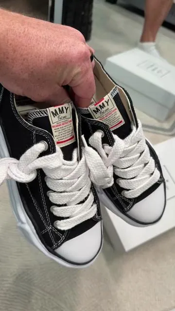 #tiktokshopcreatorpicks #tiktokshopstockup #sneakers #miharayasuhiro #maison 