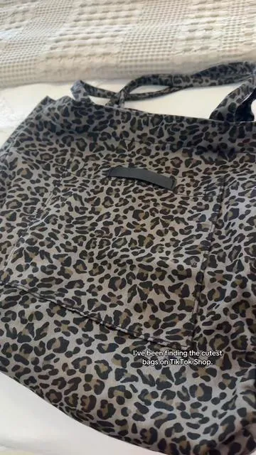 Cute leopard tote bag! #creatorsearchinsights 