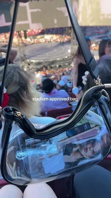 Stadium approved bag💕✨
#musthaves #concerts #totebag #clearbag #tiktokviral