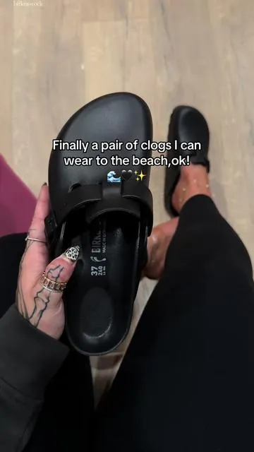 Comfortable Birkenstock recovery clogs @QVC, Inc ✨🖤