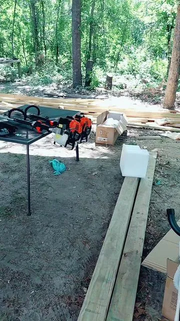 I VEVOR Gas Pole Saw, Summervibes,Summervibes, 33CC 2 Stroke Gas Powered Pole Saws with 8 in Cutting Bar, Cordless Tree Trimmer with 30 fl.oz Fuel Tank, 6.7 to 11.6 ft Extendable, Powerful Chainsaw for Tree Trimming Pruning