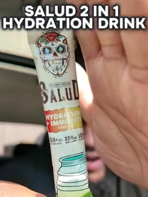 I tried this Salud hydration mix and I’m not even gonna lie… it legit tastes like apple juice 😭🍏 Plus it’s packed with electrolytes, vitamins, and immune support without tasting like a salty sports drink. Free 3-day shipping is available in the orange shopping cart while it’s still up there. - #MackMotivates #TikTokShopCreatorPicks #hydration #electrolytes #SummerVibes 