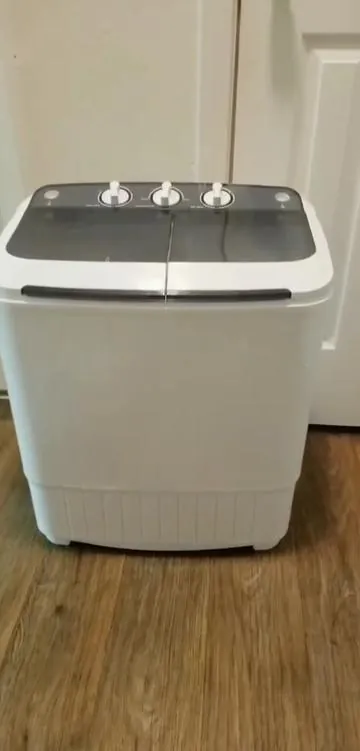 labadora de dos tinas fácil y practica de usar le caben hasta 14 libras, pero le cabe bastante ropa y Lana muy bien  - - - #lavadora #Home #momlife #fyp 