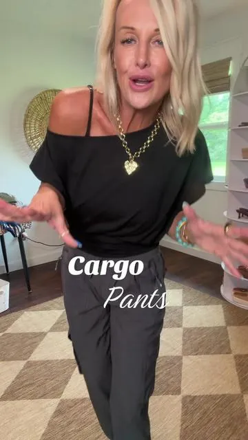 🖤 cargo pants #cargopants #cargopantsoufit #womenspants #summervibe 
