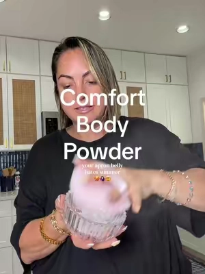 💕the bundle we needed! Your apron belly and all other areas prone to chafing will be dry all summer with this body powder! #Summervibes #dustingpowder #chafing #apronbelly #plussizetiktok 