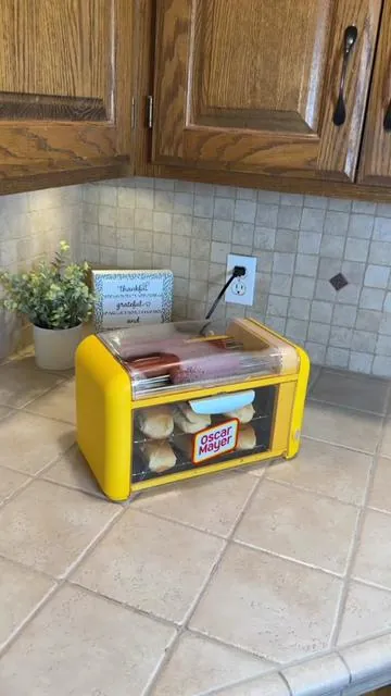 The best way to cook hotdogs. Yum! #grill #summercookout 