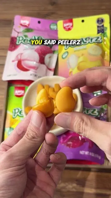 I love these late-night snacks.🤤😋#peelablegummy #snack #tiktokshop #gummies #candy 