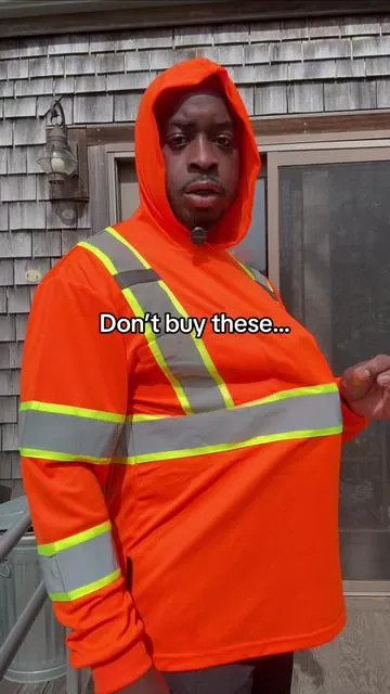 Five breathable high-vis hoodies for less than what one usually costs. #hivis #workwear #constructionworker #bluecollar #workshirts 