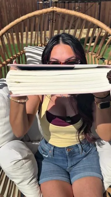 not sure what happened to my mic halfway through, but you guys get it! a beautiful spiral bound Bible to get CREATIVE in! she’s beautiful!  #dealsforyoudays #summervibes #layflatbible #journalingbible #tiktokshopmemorialday 