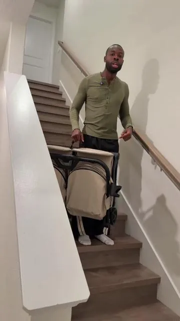 This ultra slim, ultra lightweight portable double stroller IS IT🙌🏾 used daily to run errands, attraction parks, and travel. Easy to fold and very lightweight to lift and throw in trunk. #tiktokshopmemorialday #travelstroller #lightweightstroller #toddlertravel #toddlertravelhacks 