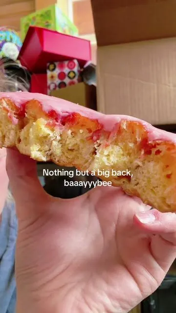 @Rap Snacks #rapsnacks #bigbackhoneybuns #honeybun #bigback #bigbackactivities 