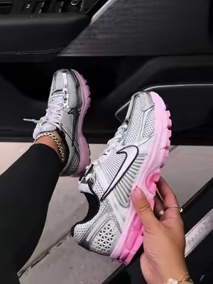 #nikezoomvomero5 #pinknikes 