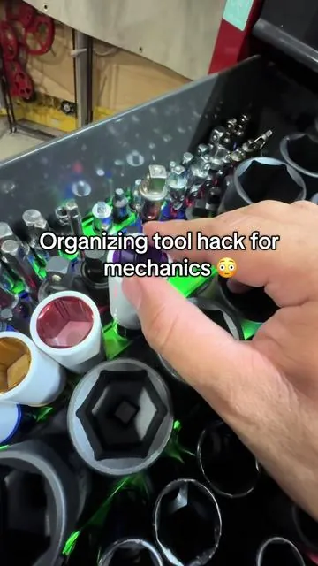 Easily the cleanest way to organize your sockets without using big bulky organizers. They came as a 9 pack and got them at a crazy good discount! 👍🏼 #toolboxessentials#toolset#socketset#mechanictools#toolbox 