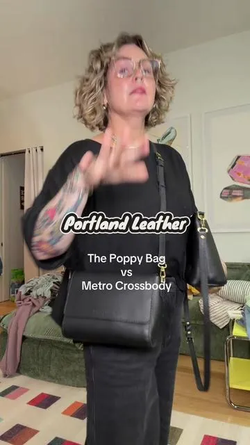 Hands down the poppy wins for me, but that subjective and both are just as good as each other! What’s your preference? #portlandleather #metrocrossbody #dealsforyoudays #summervibes #summerwins 