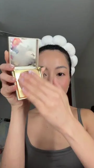 @Amy Nguyen 🤍 is delivery the news ✨ your weekend just got better because we’re offering exclusive deals for our Spotlight Day Sale! #StilaSpotlightDay 