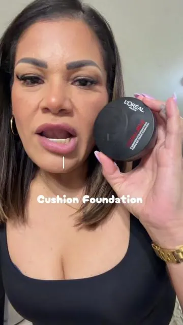 No olvides usar el cupon disponible para un descuento! Absolutamente la necesitan viejonas #lorealparispartner #cushionfoundation #loreal #makeup 