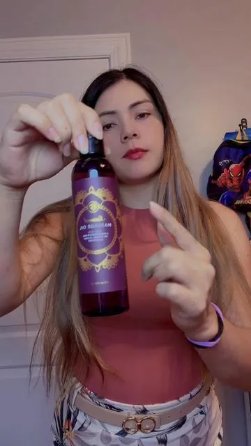 Maple Holistics Aceite para Masaje Sensual — Aceite Corporal  Calmante de Lavanda y Jojoba para Relajación y Autocuidado |  Cuidado Hidratante de la Piel para Spa en Casa y Uso Profesional |  Aromaterapia Nutritiva para Todo Tipo de Piel | Aceite Corporal  Hidratante y Calmante — Aceite Íntimo Vegano. #sensualmassage #aceiteparamasaje #relajante #sensual #Nublê 